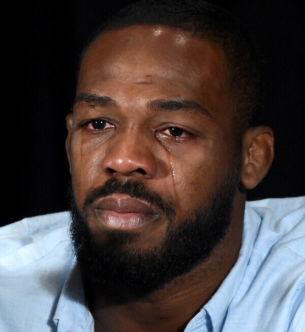 존 존스, 백사장과의 특별한 대화: UFC의 전설이 남긴 발자취와 향후 전망