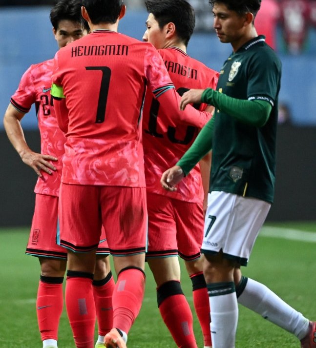 이강인의 탈압박 드리블, 홍명보호 전술의 고민 - 월드컵을 앞두고 풀어야 할 과제